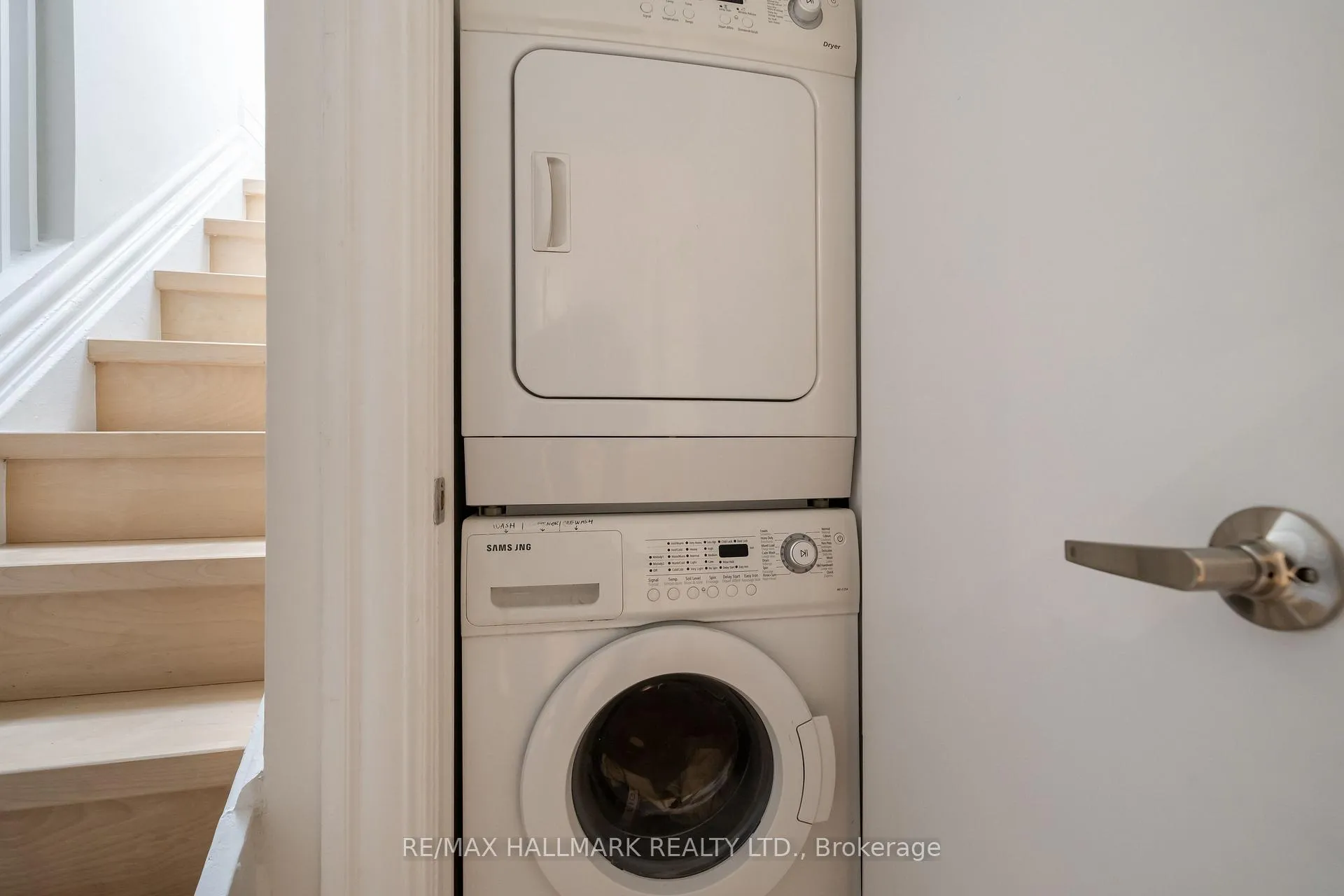 Photo 14 of Unit 3/F, 524 Markham Street, Toronto, Palmerston-Little Italy — HOMEH