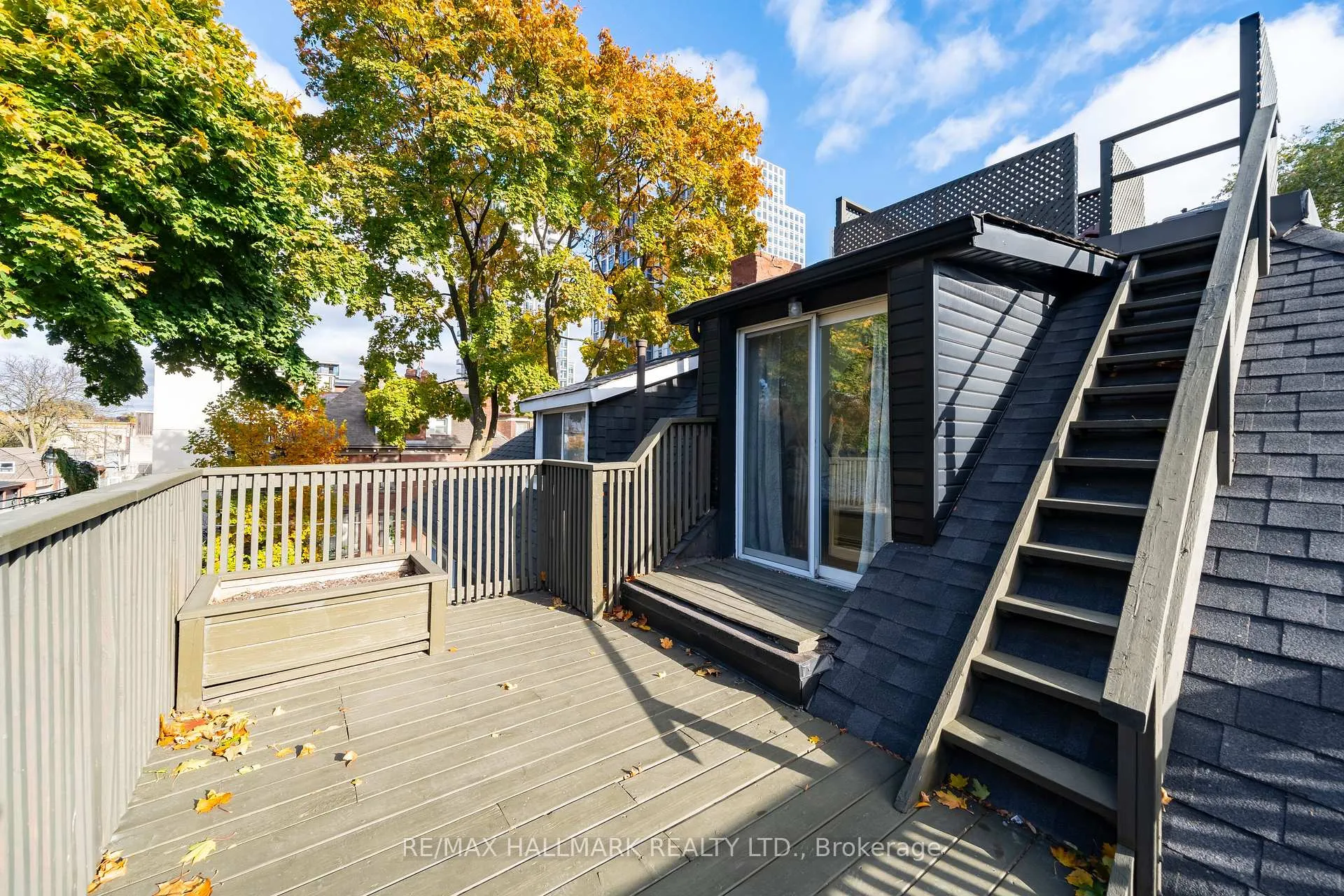 Photo 20 of Unit 3/F, 524 Markham Street, Toronto, Palmerston-Little Italy — HOMEH