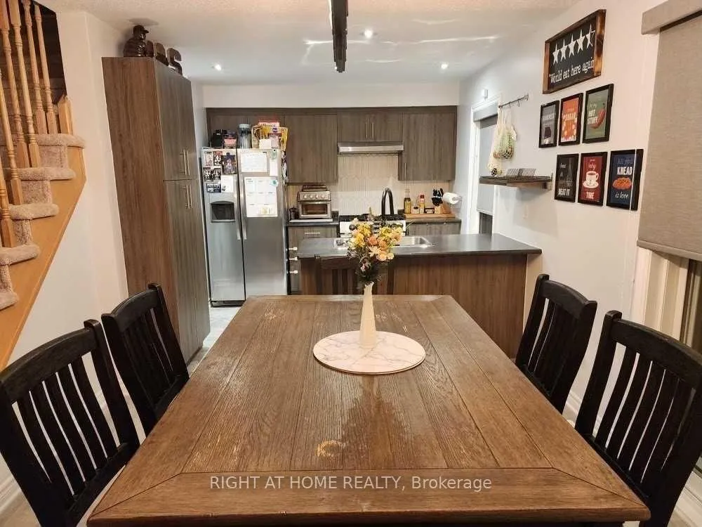 Photo 8 of 16 Brown Bear Street, Barrie, Rural Barrie Southwest — HOMEH