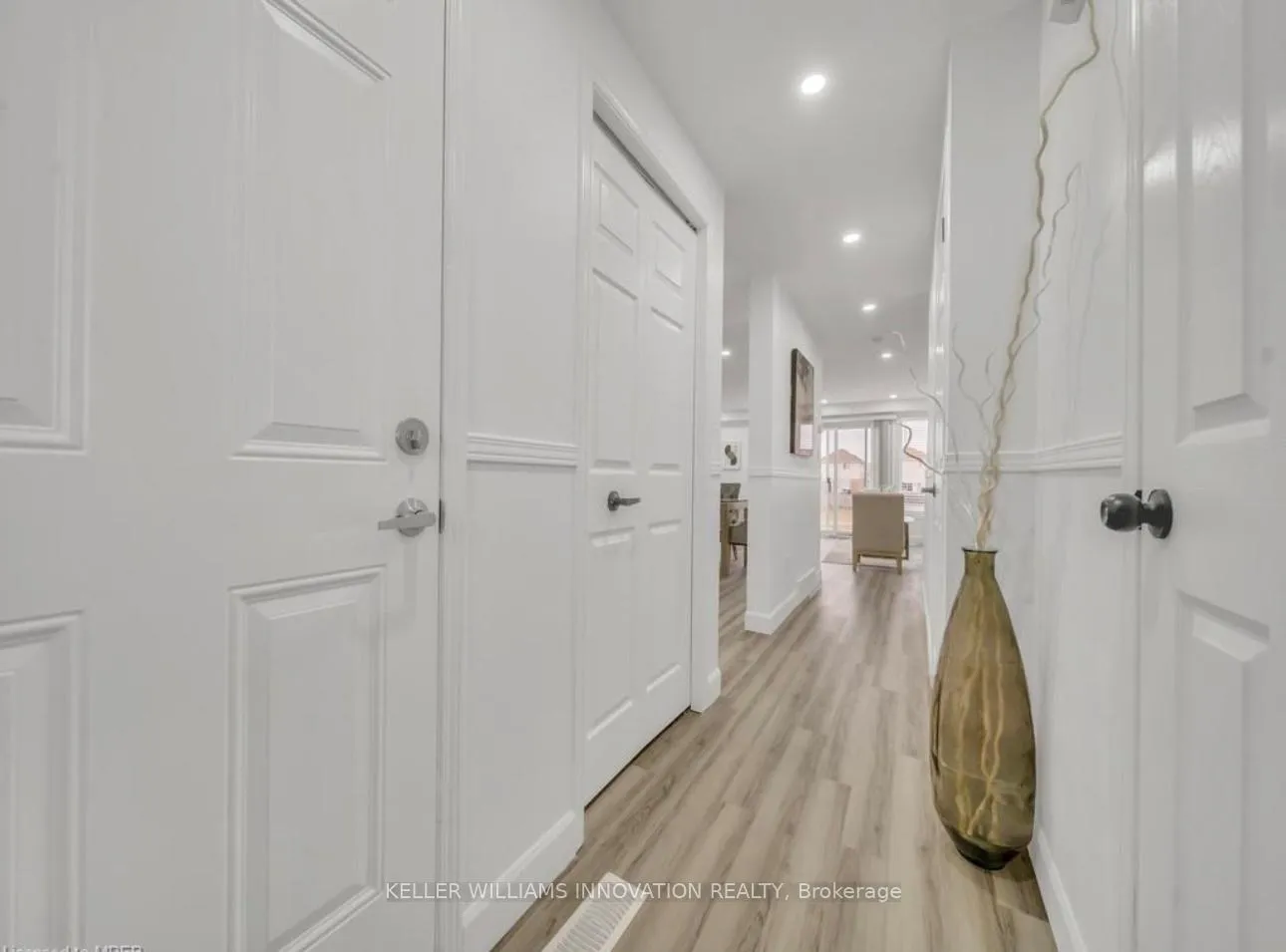 Photo 4 of 239 Red Clover Court, Kitchener — HOMEH