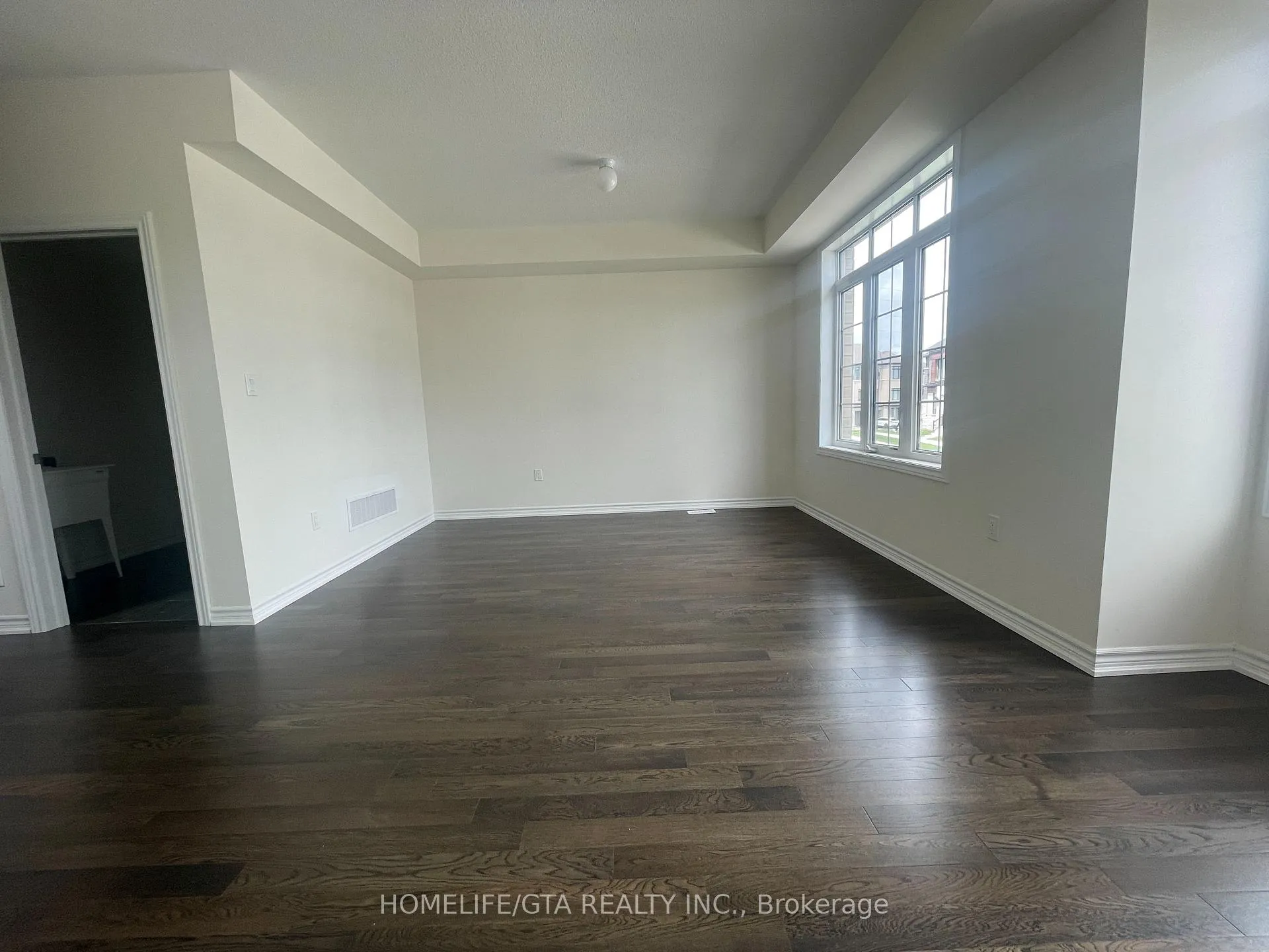 Photo 7 of 2640 Apricot Lane, Pickering, Rural Pickering — HOMEH