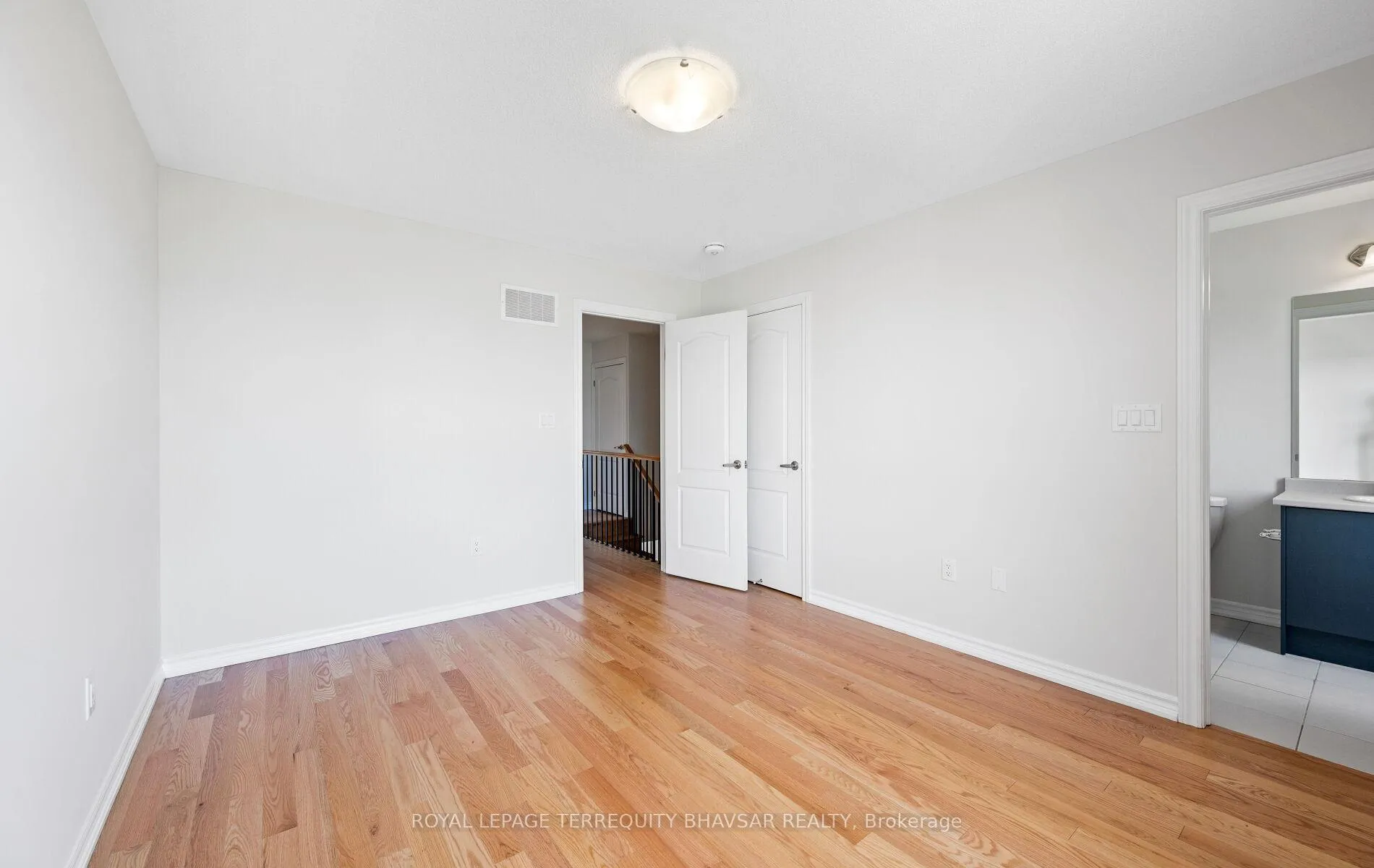 Photo 30 of 20 Vestry Way, Brampton, Goreway Drive Corridor — HOMEH