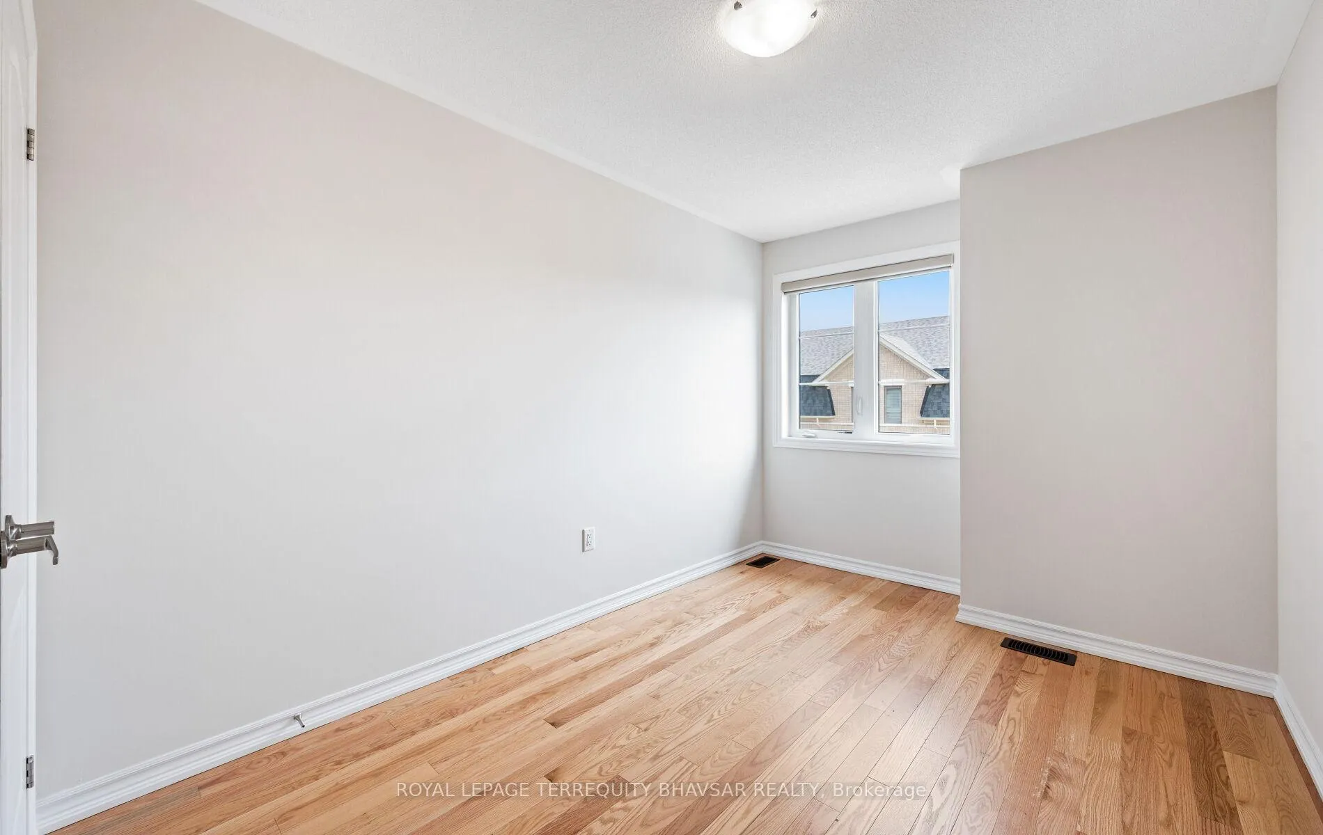 Photo 37 of 20 Vestry Way, Brampton, Goreway Drive Corridor — HOMEH