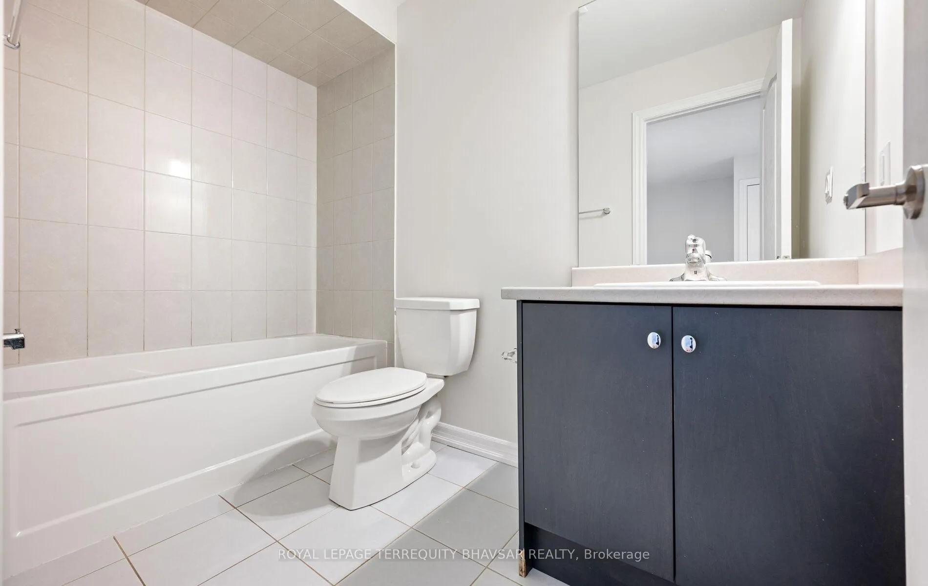 Photo 40 of 20 Vestry Way, Brampton, Goreway Drive Corridor — HOMEH