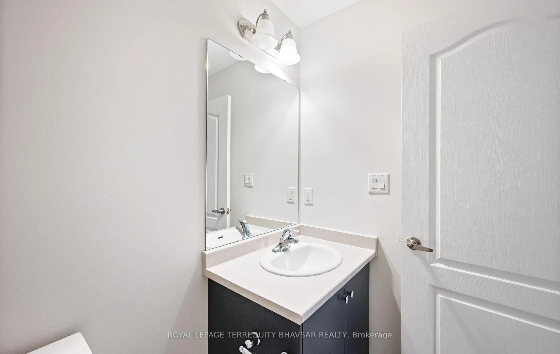 Photo 41 of 20 Vestry Way, Brampton, Goreway Drive Corridor — HOMEH