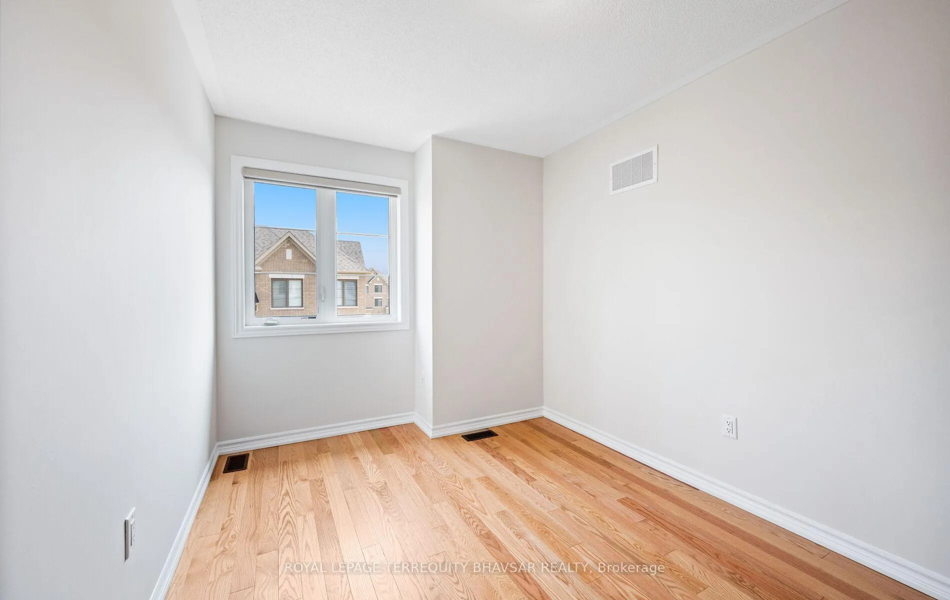 Photo 42 of 20 Vestry Way, Brampton, Goreway Drive Corridor — HOMEH