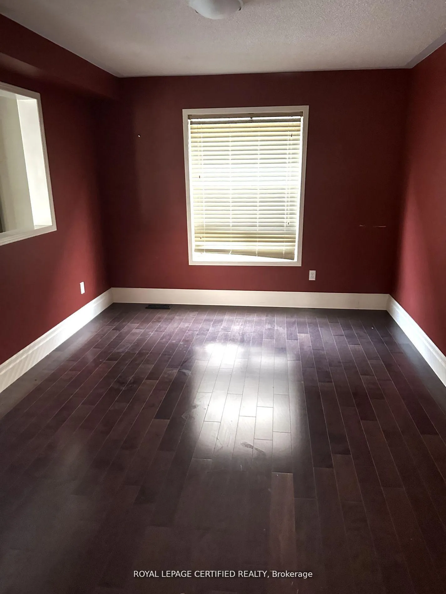 Photo 5 of 32 Fallstar Crescent, Brampton, Fletcher's Meadow — HOMEH