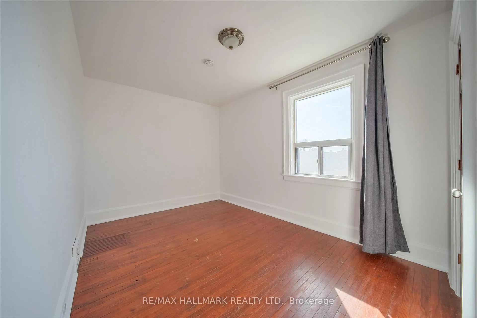 Photo 8 of 99 Strathmore Boulevard, Toronto, Danforth — HOMEH