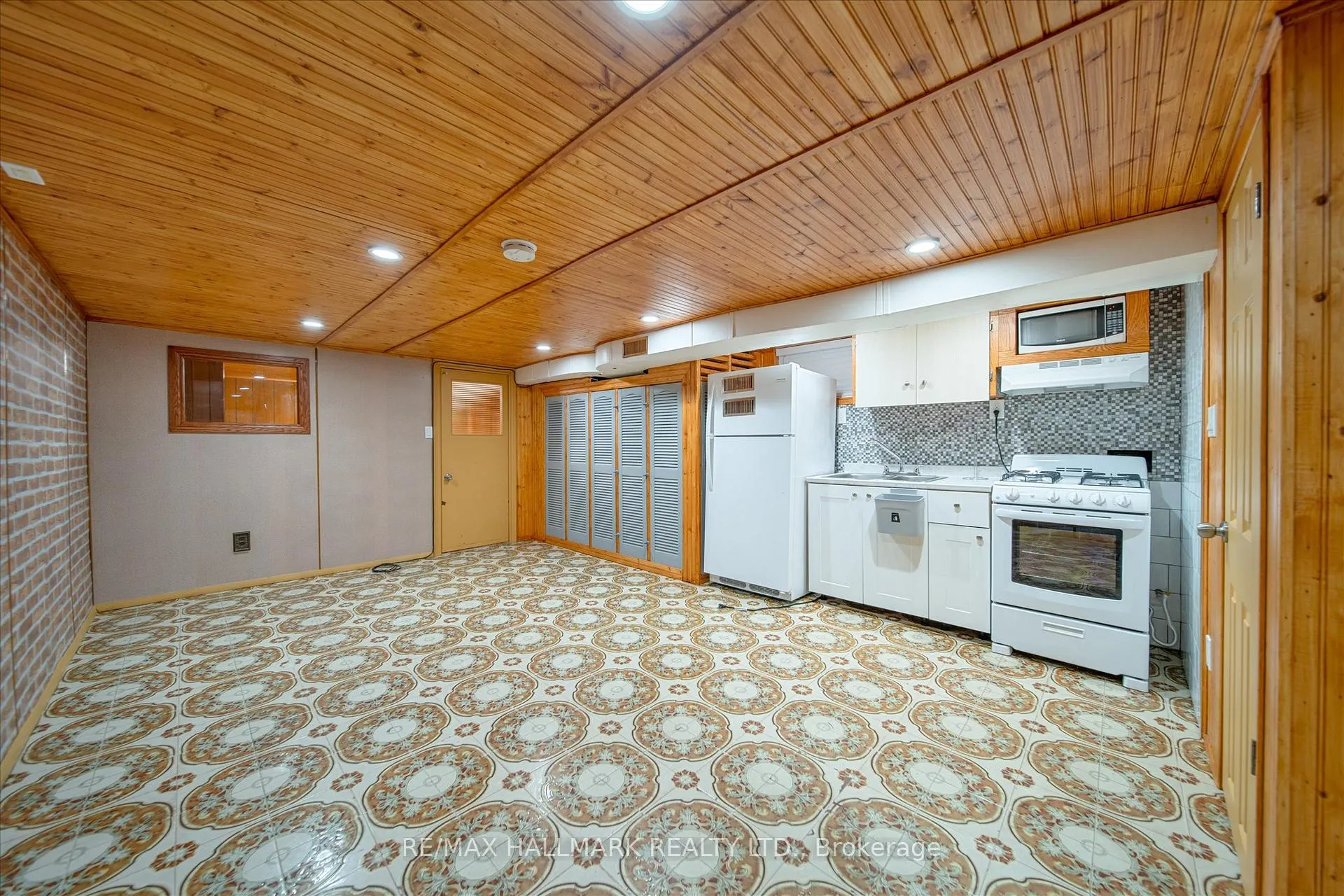 Photo 12 of 99 Strathmore Boulevard, Toronto, Danforth — HOMEH