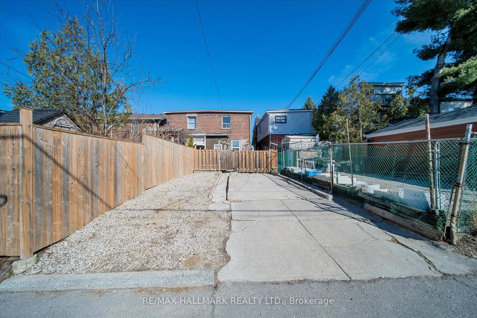 Photo 17 of 99 Strathmore Boulevard, Toronto, Danforth — HOMEH
