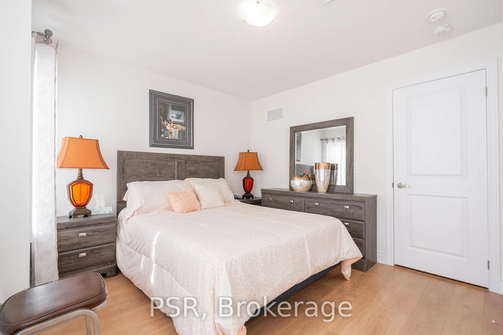 Photo 14 of 9 Stately Drive, Wasaga Beach — HOMEH