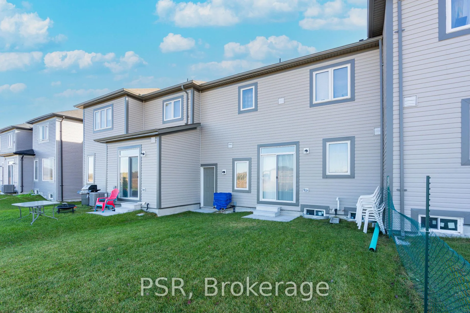 Photo 26 of 9 Stately Drive, Wasaga Beach — HOMEH