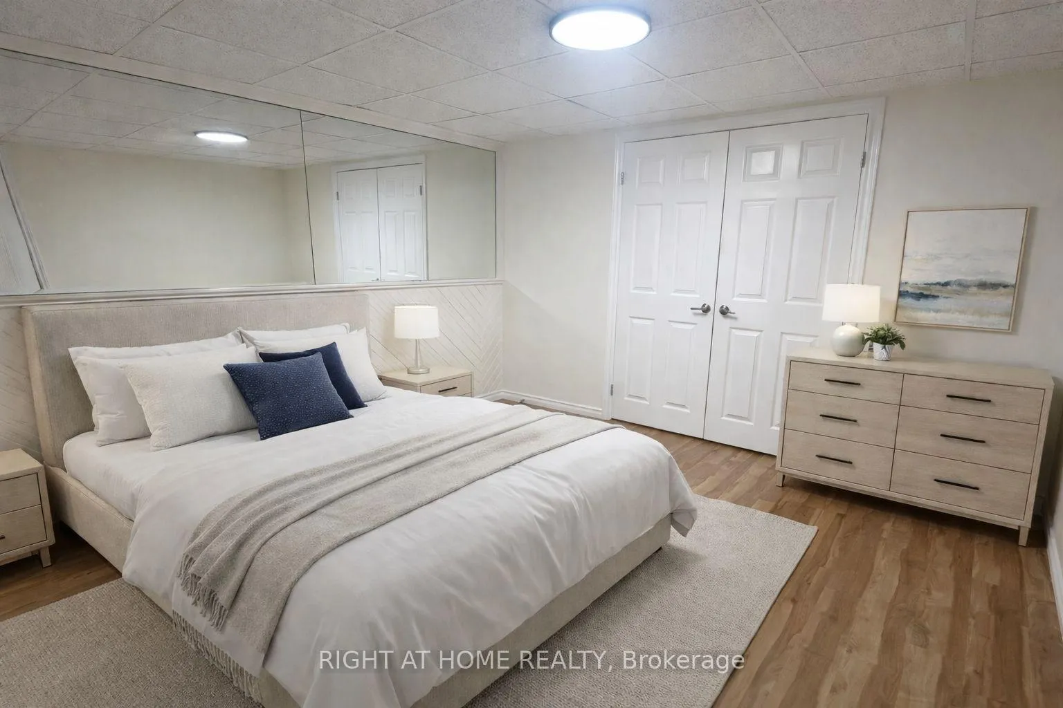 Photo 3 of Unit lower, 720 Leaside Street, Pickering, West Shore — HOMEH