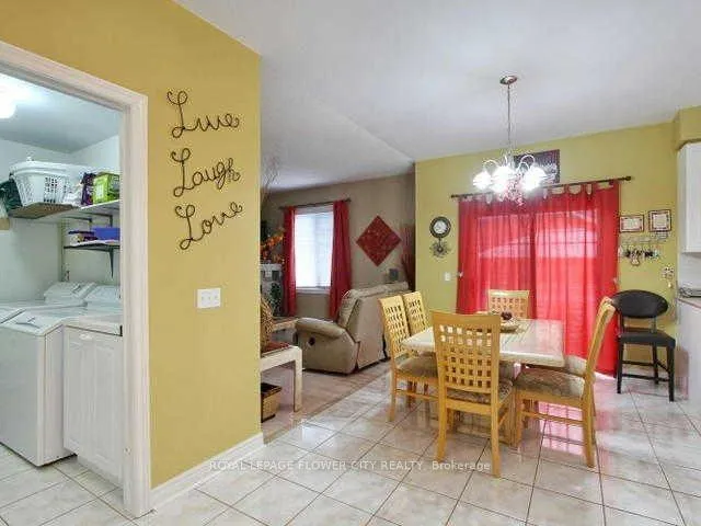 Photo 6 of 20 Whitwell Drive, Brampton, Vales of Castlemore — HOMEH