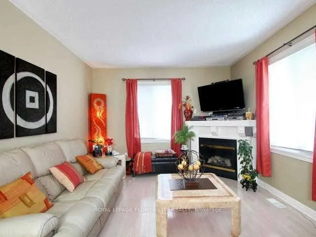Photo 7 of 20 Whitwell Drive, Brampton, Vales of Castlemore — HOMEH