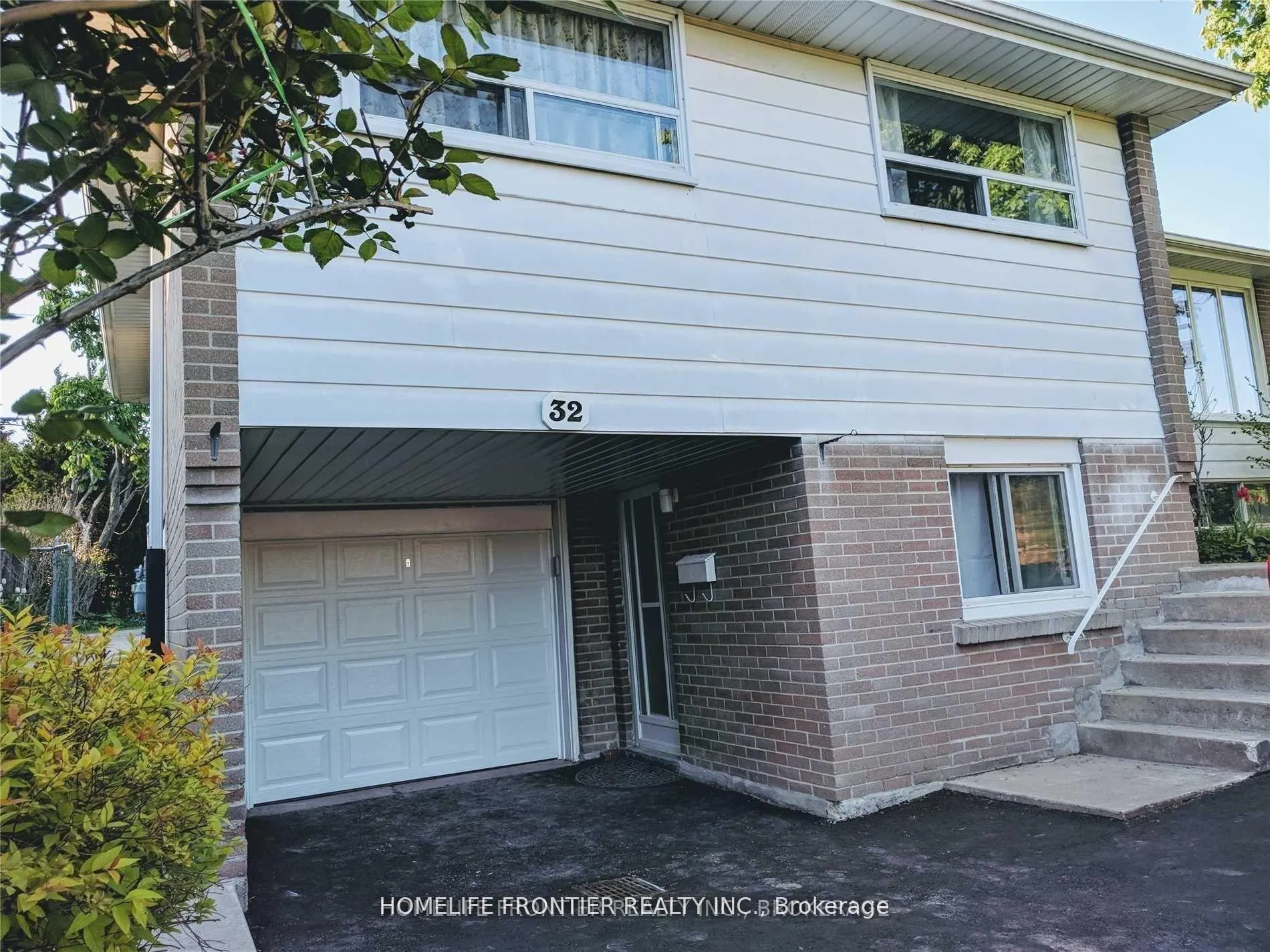 Photo 2 of Unit Bsmt, 32 Colonsay Road, Markham, Royal Orchard — HOMEH