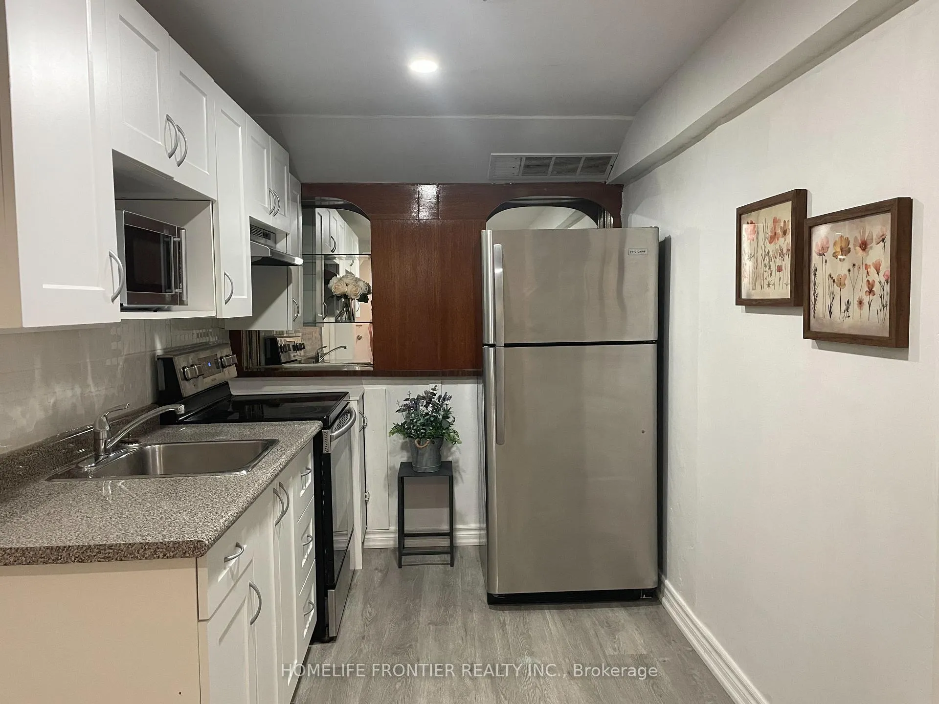 Photo 6 of Unit Bsmt, 32 Colonsay Road, Markham, Royal Orchard — HOMEH