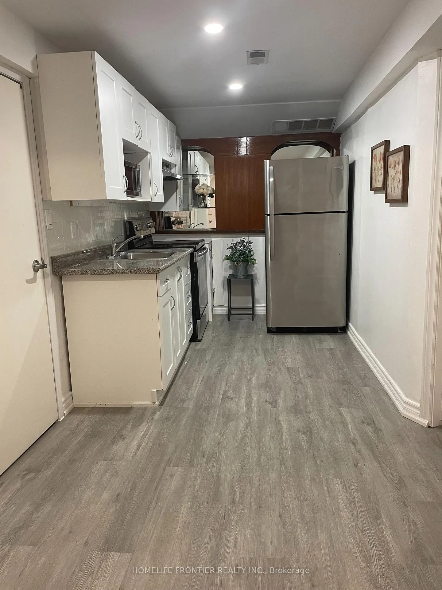 Photo 7 of Unit Bsmt, 32 Colonsay Road, Markham, Royal Orchard — HOMEH