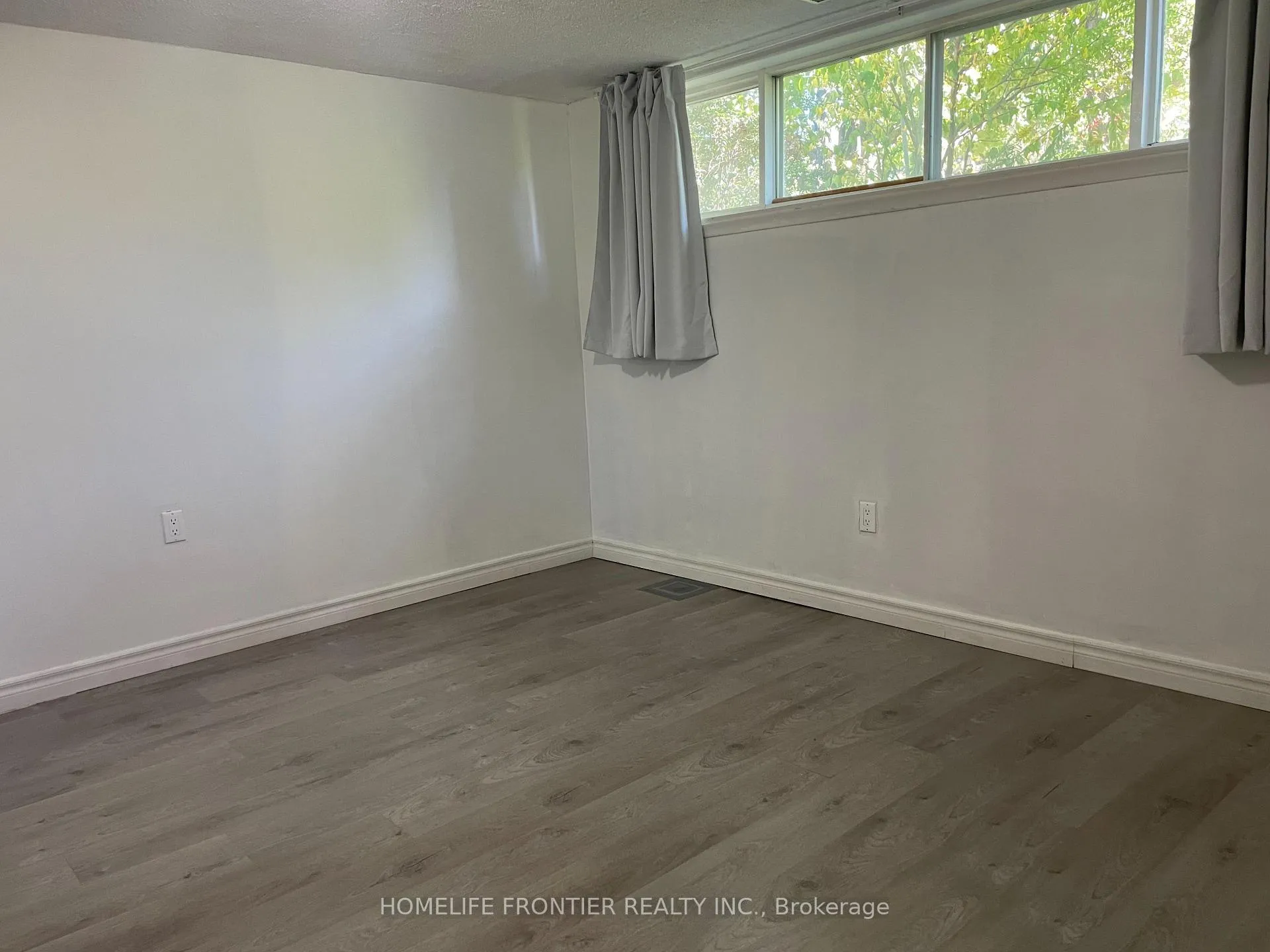 Photo 9 of Unit Bsmt, 32 Colonsay Road, Markham, Royal Orchard — HOMEH