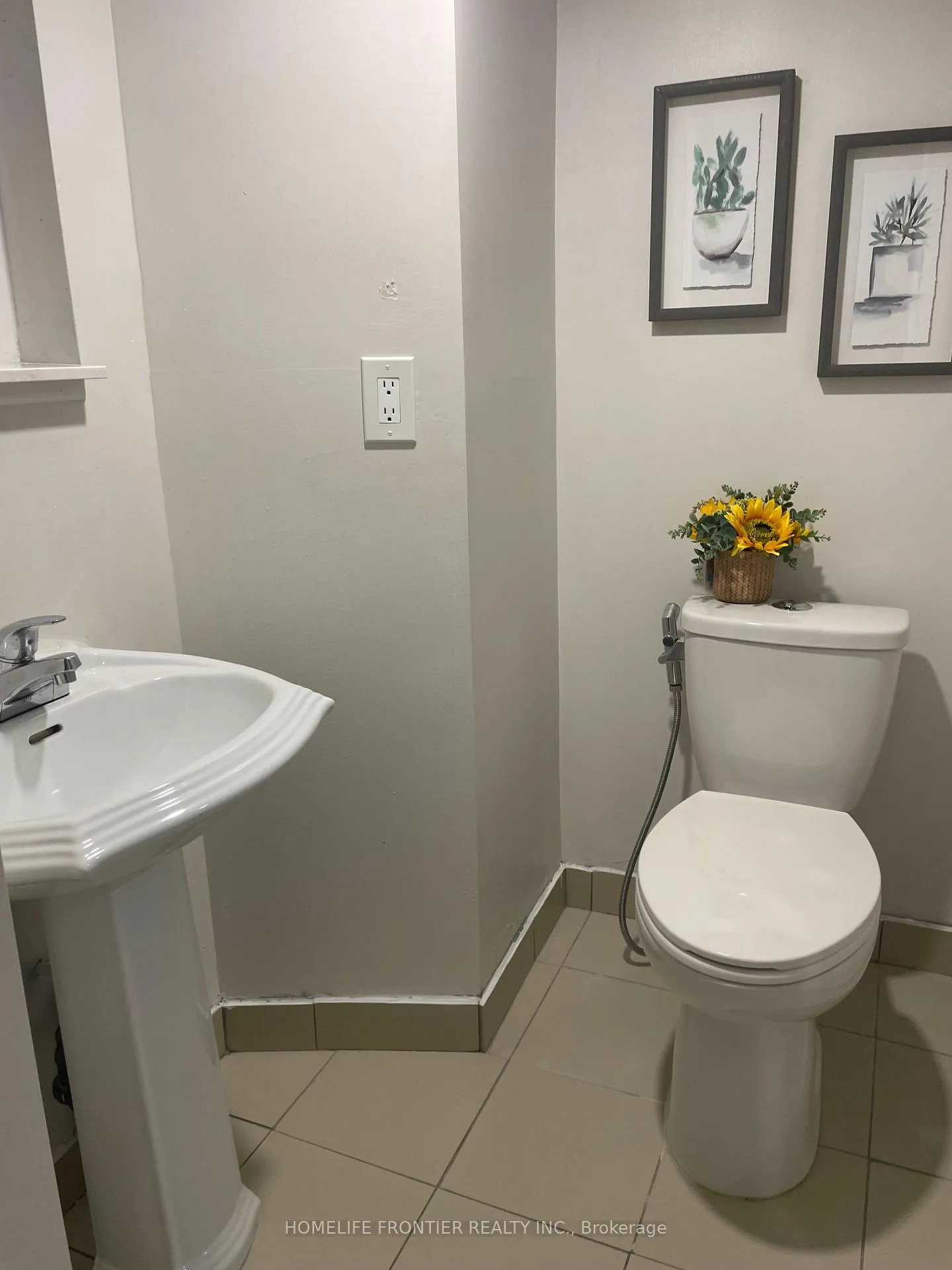 Photo 10 of Unit Bsmt, 32 Colonsay Road, Markham, Royal Orchard — HOMEH