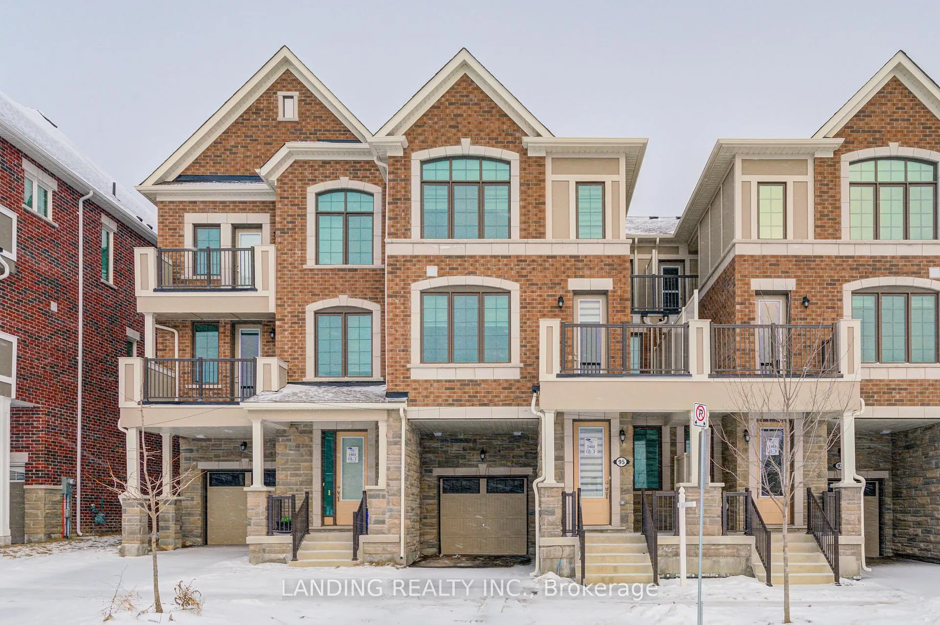 Front of 95 Therma Crescent