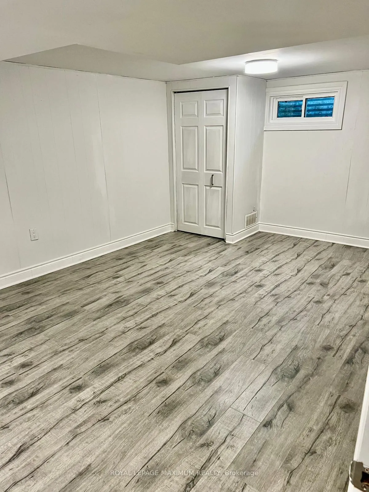 Photo 4 of Unit Bsmt, 41 Knotty Pine Trail, Markham, Royal Orchard — HOMEH