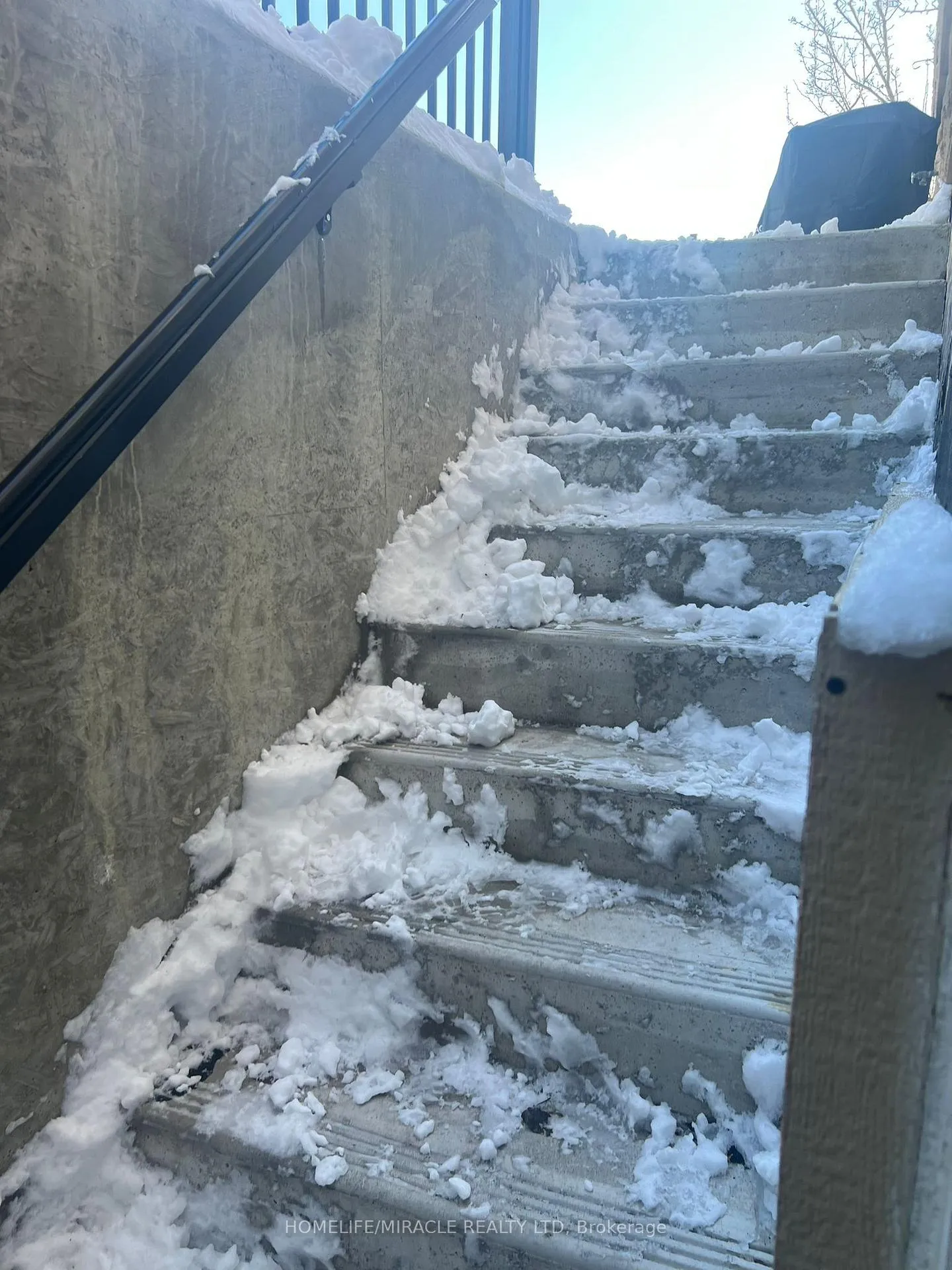 Photo 2 of Unit Basement, 159 Calderstone Drive, Brampton, Bram East — HOMEH