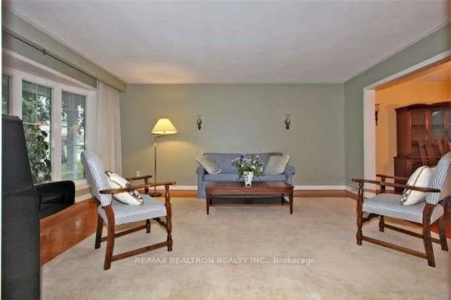 Photo 4 of 3 Shady Lane Crescent, Markham, Langstaff South — HOMEH