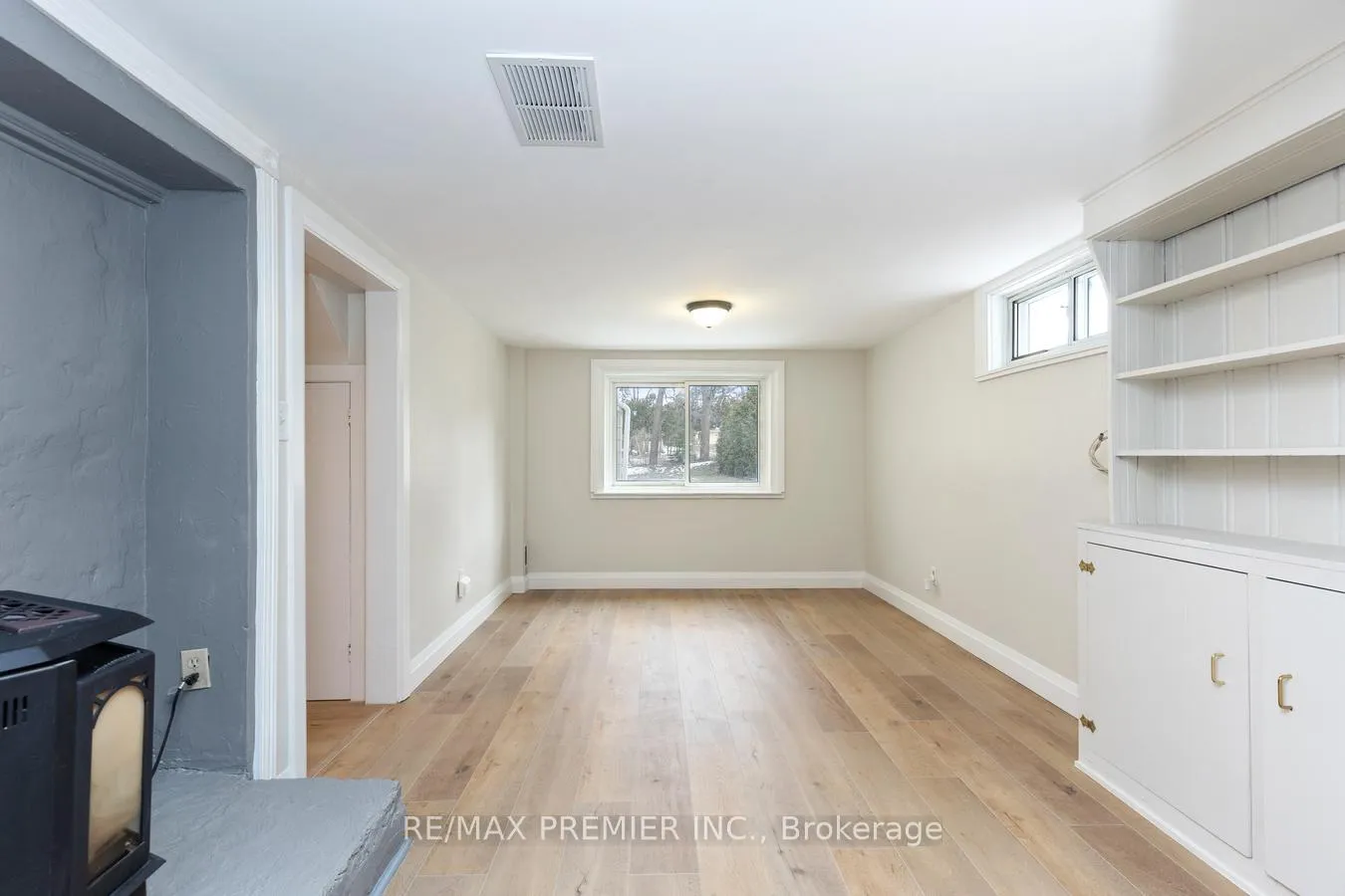 Photo 10 of Unit 3, 152 Owen Street, Barrie, City Centre — HOMEH
