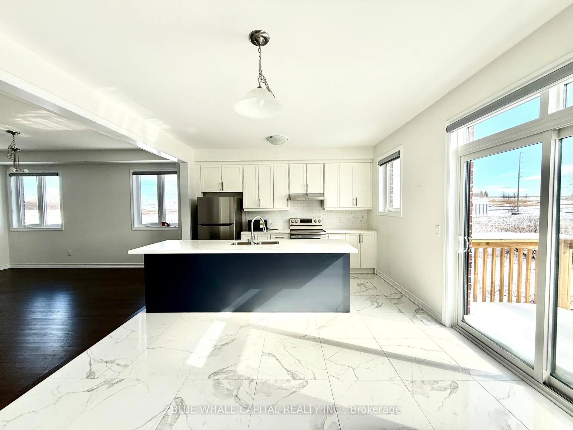 Photo 5 of 1051 Thompson Drive, Oshawa, Kedron — HOMEH