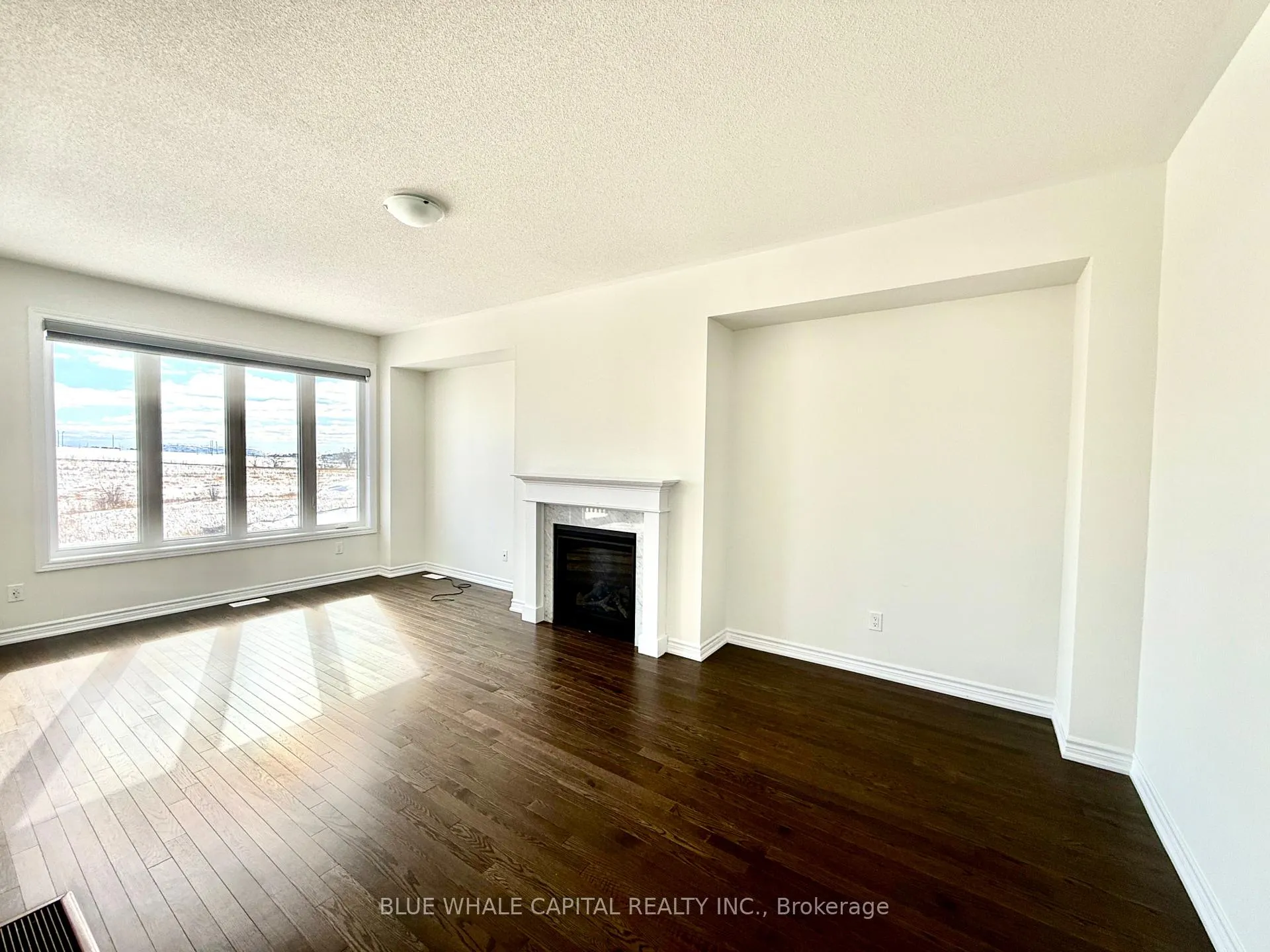 Photo 8 of 1051 Thompson Drive, Oshawa, Kedron — HOMEH