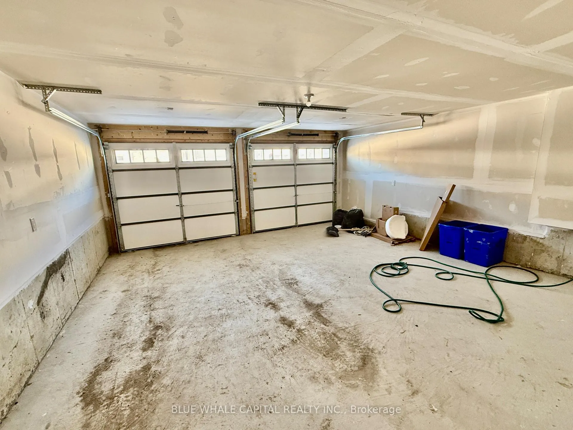 Photo 13 of 1051 Thompson Drive, Oshawa, Kedron — HOMEH