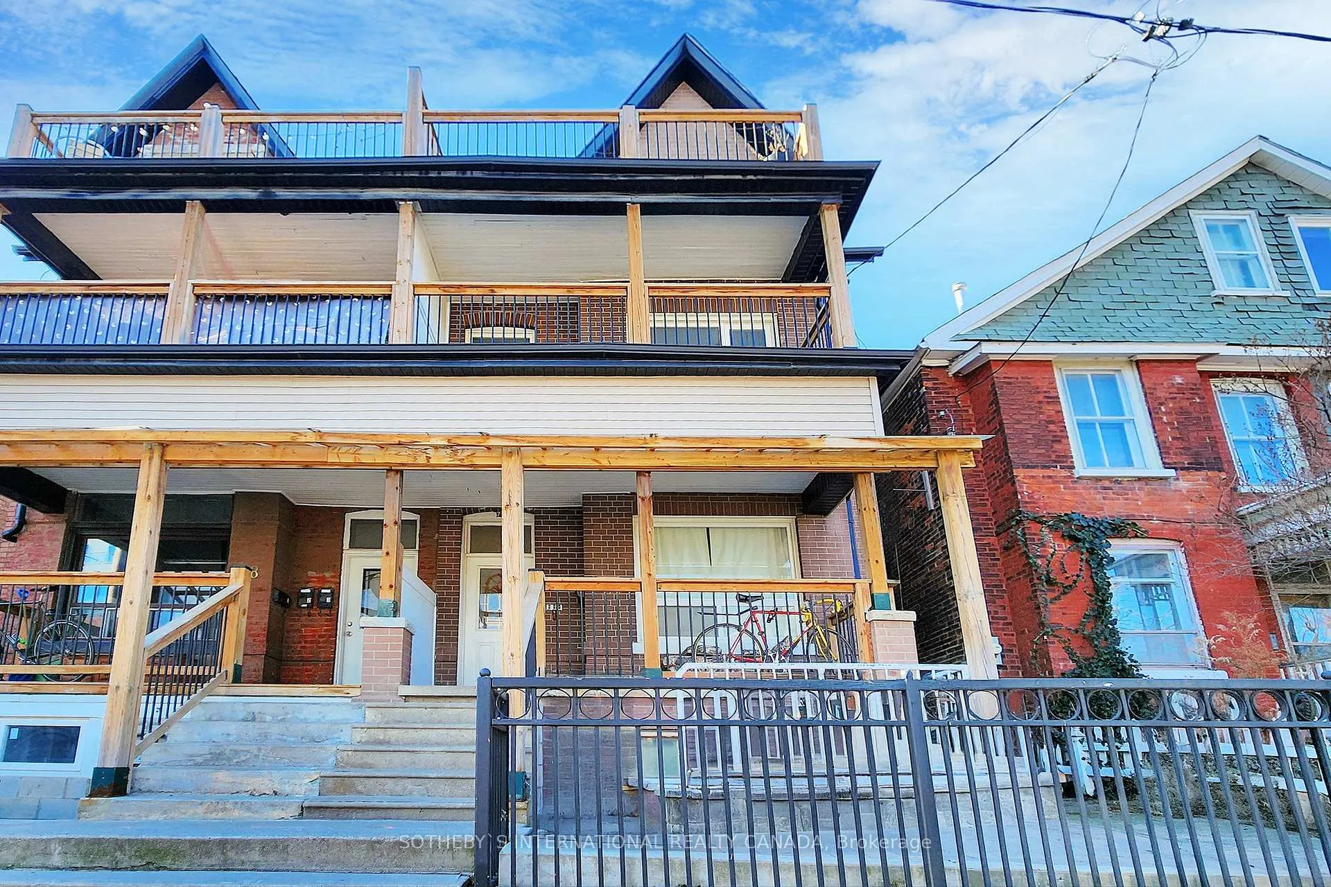 Front of Unit 2nd Flr, 70 Brock Avenue