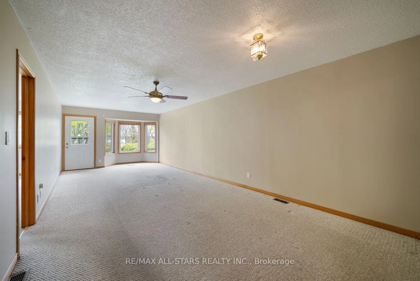 Photo 7 of Unit 8, 234 Water Street, Scugog, Port Perry — HOMEH