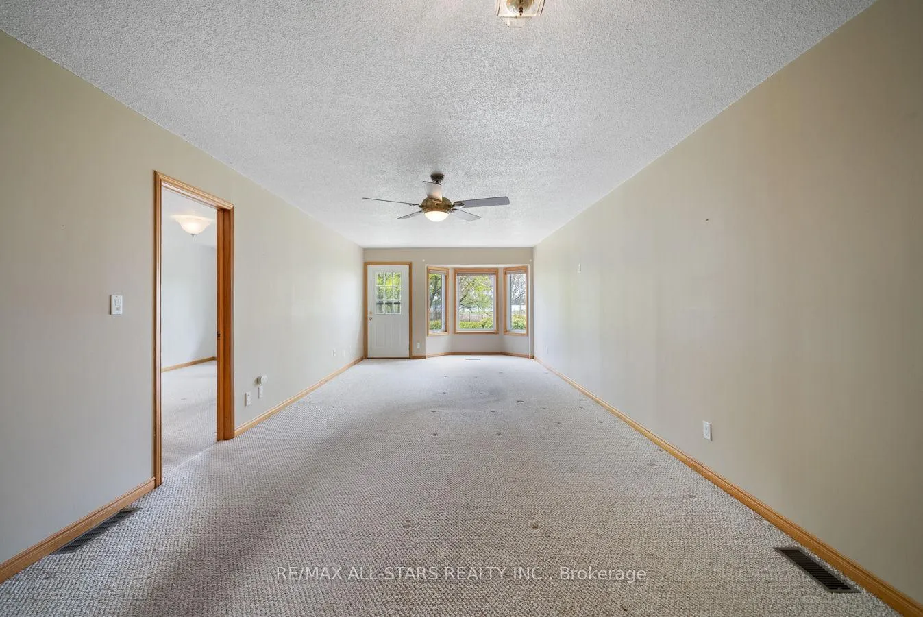 Photo 8 of Unit 8, 234 Water Street, Scugog, Port Perry — HOMEH