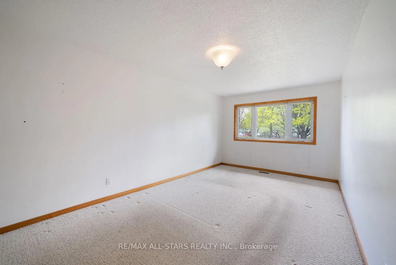 Photo 10 of Unit 8, 234 Water Street, Scugog, Port Perry — HOMEH