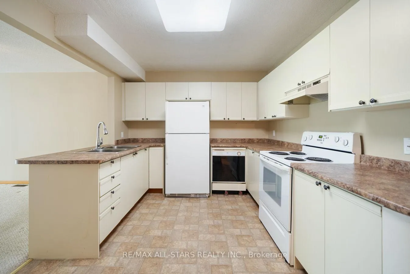 Photo 14 of Unit 8, 234 Water Street, Scugog, Port Perry — HOMEH