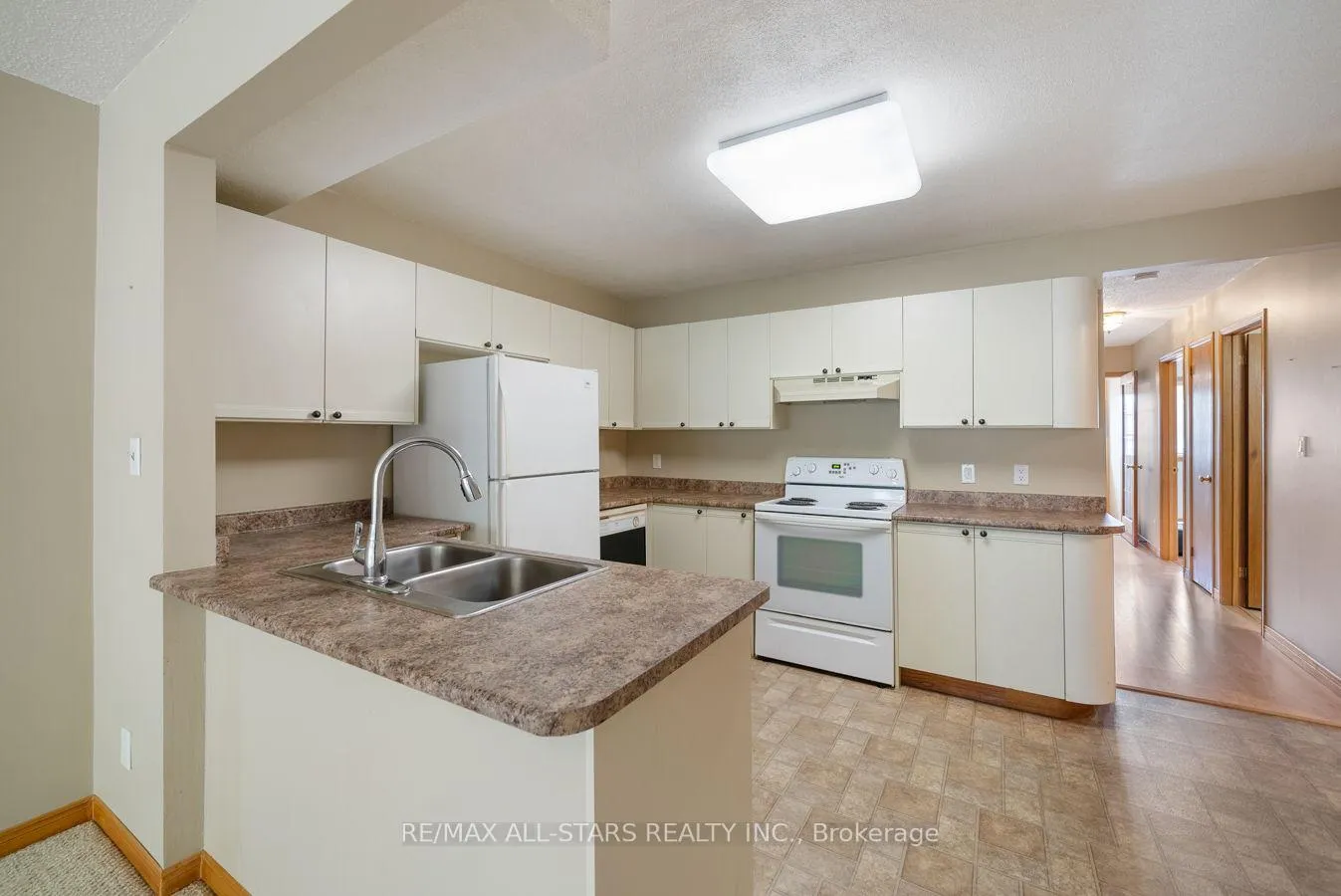 Photo 16 of Unit 8, 234 Water Street, Scugog, Port Perry — HOMEH