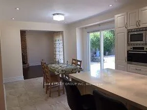 Photo 3 of 4 Ashland Crescent, Markham, Sherwood-Amberglen — HOMEH
