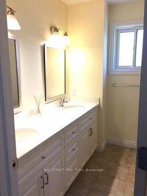 Photo 7 of 4 Ashland Crescent, Markham, Sherwood-Amberglen — HOMEH