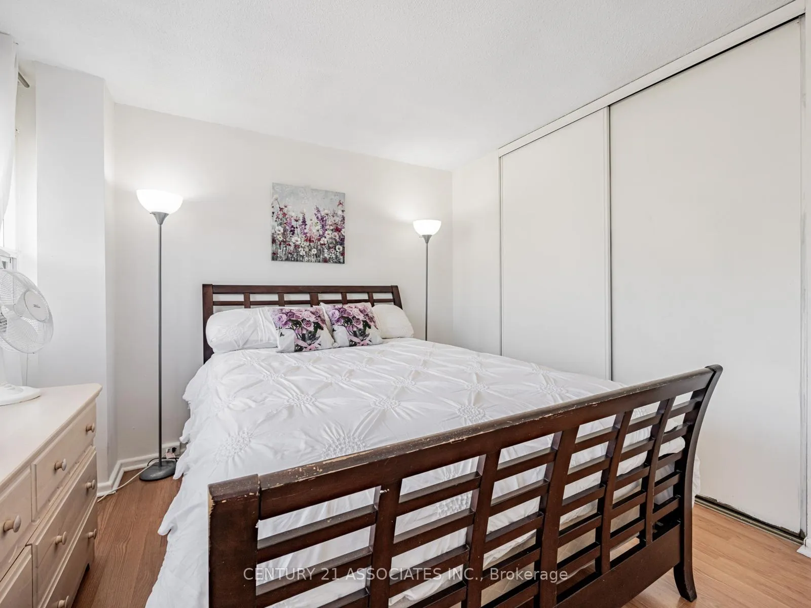 Photo 23 of Unit 402, 100 Leeward Glenway, Toronto, Flemingdon Park — HOMEH
