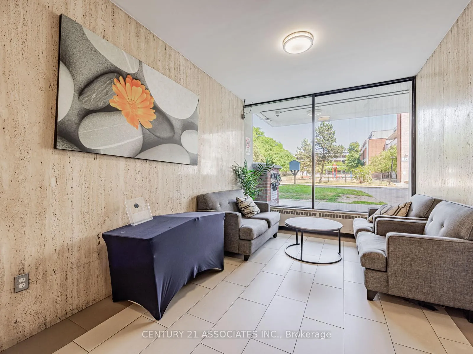 Photo 28 of Unit 402, 100 Leeward Glenway, Toronto, Flemingdon Park — HOMEH