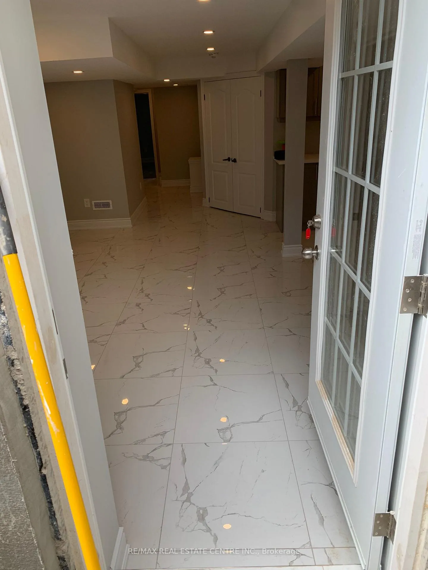 Photo 5 of Unit Bsmt, 362 Remembrance Road, Brampton, Northwest Brampton — HOMEH