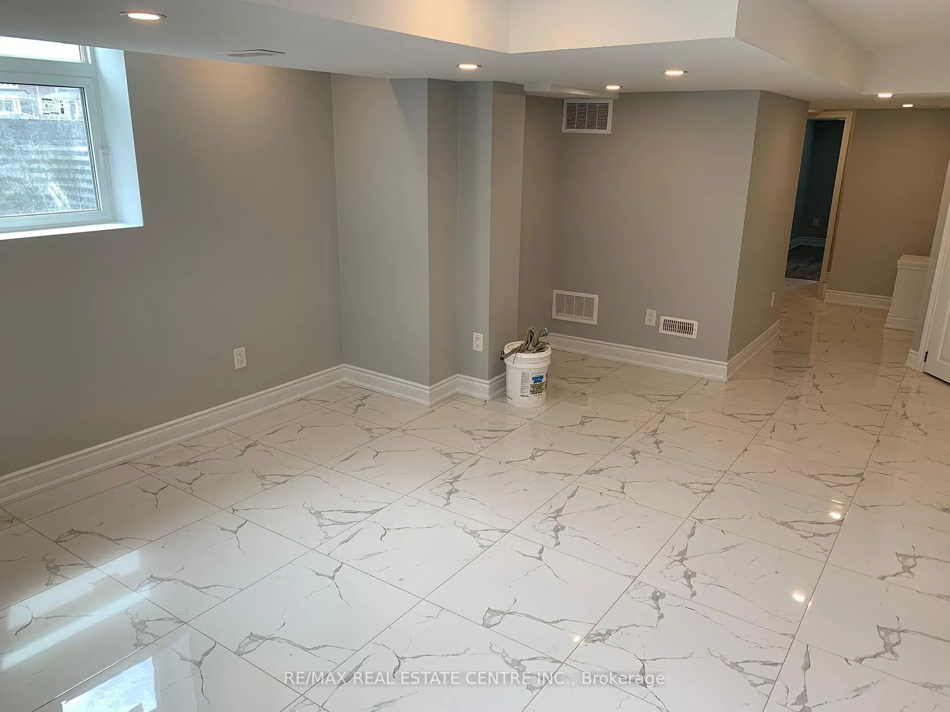 Photo 7 of Unit Bsmt, 362 Remembrance Road, Brampton, Northwest Brampton — HOMEH