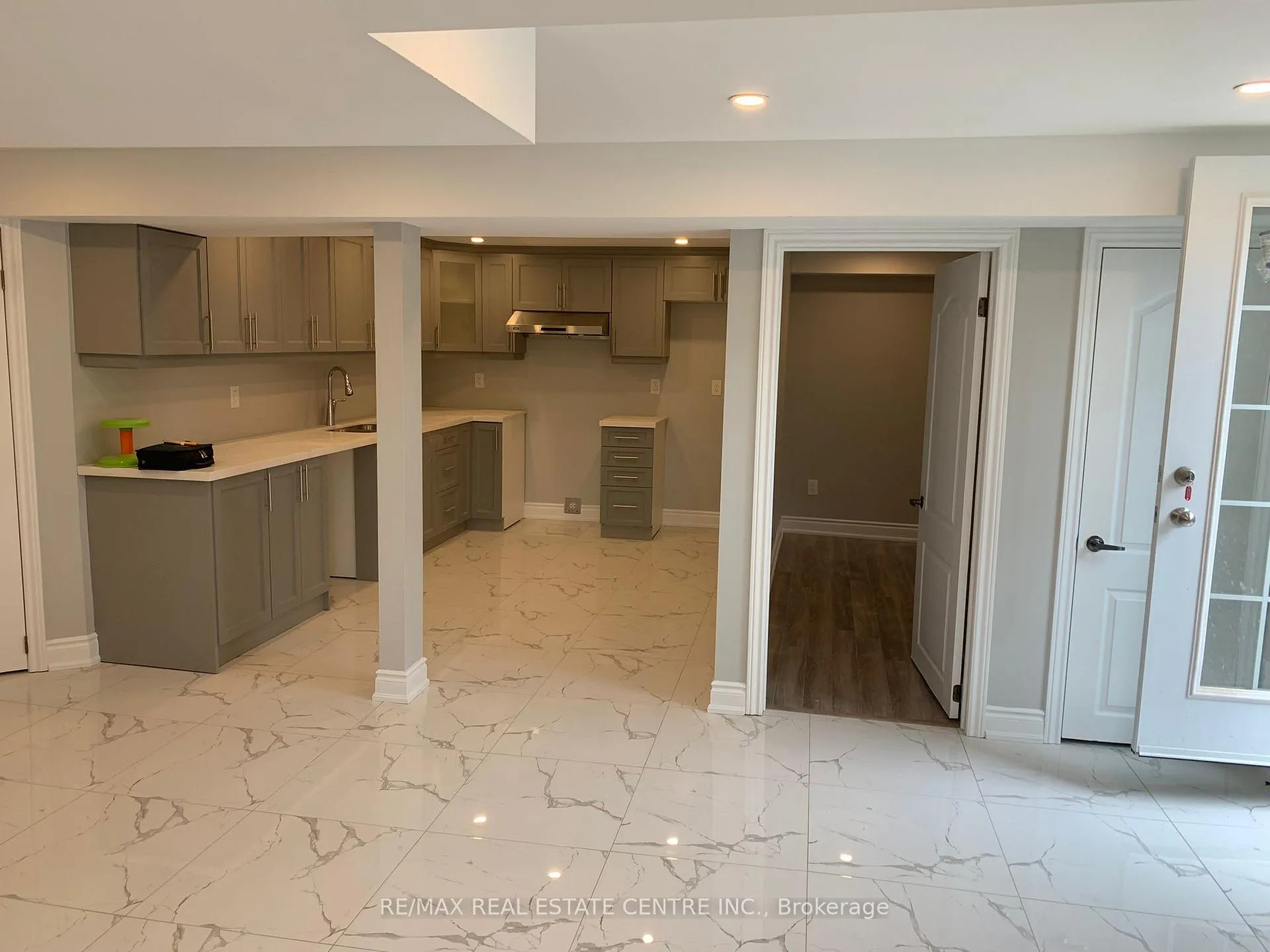 Photo 8 of Unit Bsmt, 362 Remembrance Road, Brampton, Northwest Brampton — HOMEH