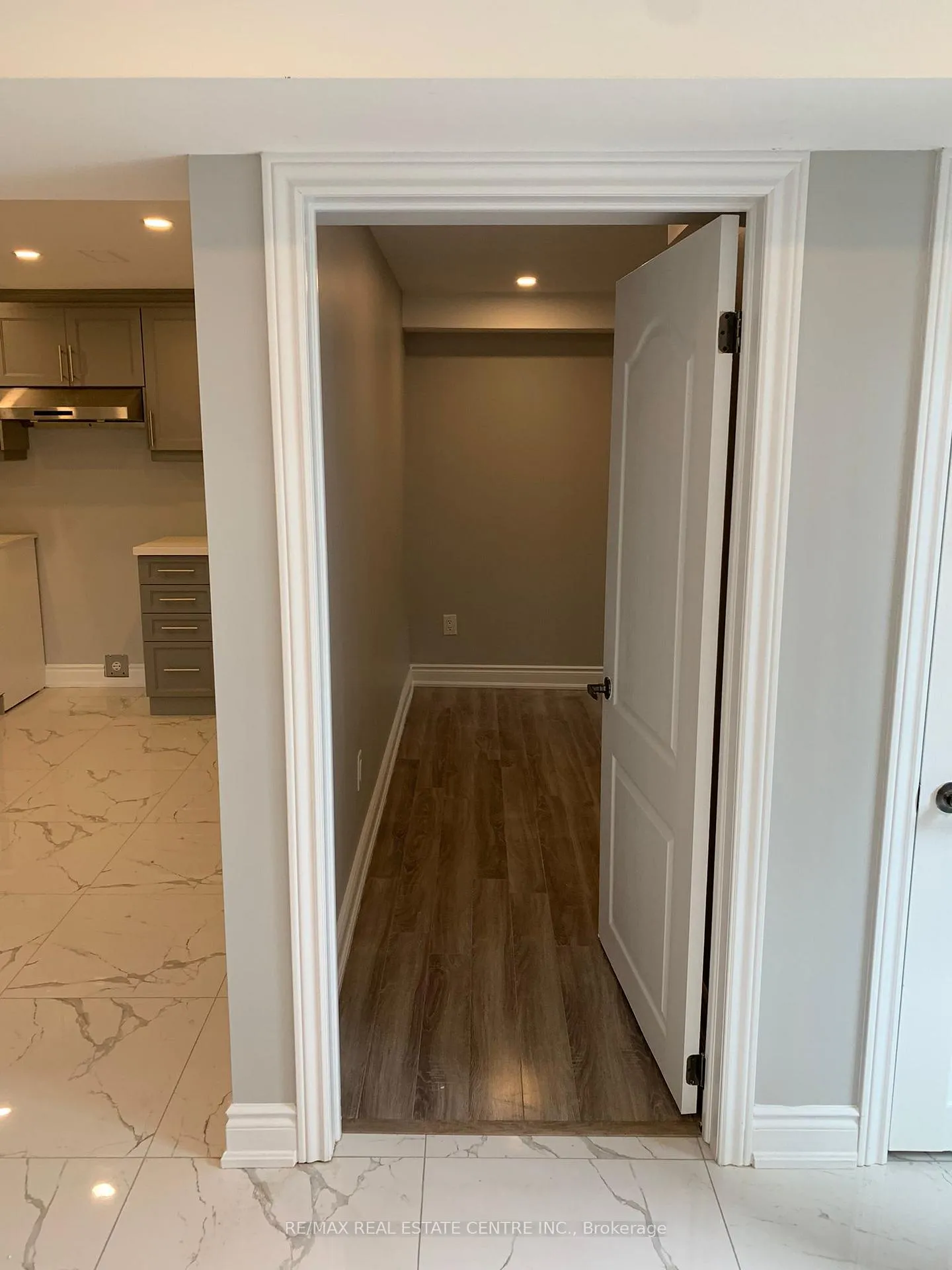 Photo 10 of Unit Bsmt, 362 Remembrance Road, Brampton, Northwest Brampton — HOMEH