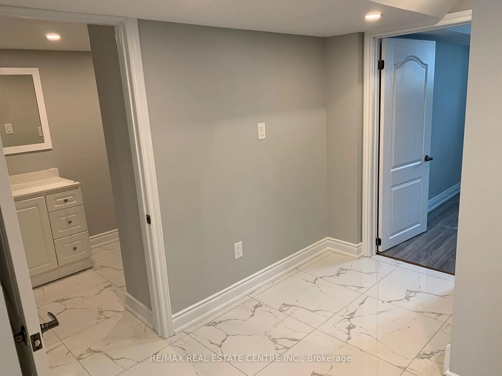 Photo 12 of Unit Bsmt, 362 Remembrance Road, Brampton, Northwest Brampton — HOMEH