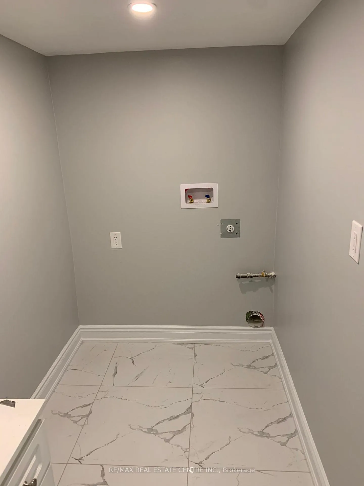Photo 15 of Unit Bsmt, 362 Remembrance Road, Brampton, Northwest Brampton — HOMEH