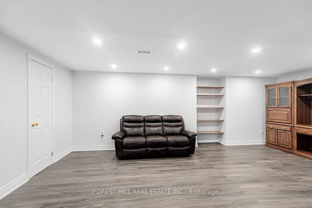 Photo 5 of Unit Lower, 10 Atkinson Court, Ajax, Central — HOMEH