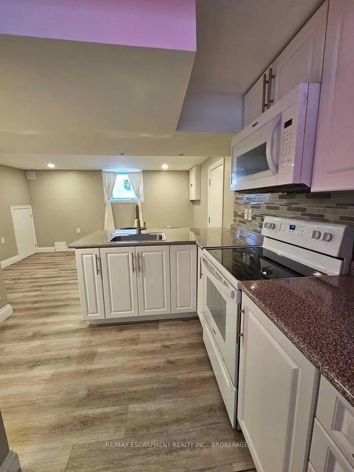 Photo 2 of Unit Lower, 320 East 19th Street, Hamilton, Hill Park — HOMEH